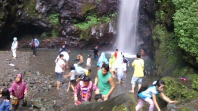 10 Air Terjun di Pasuruan yang Menanti Dijelajahi